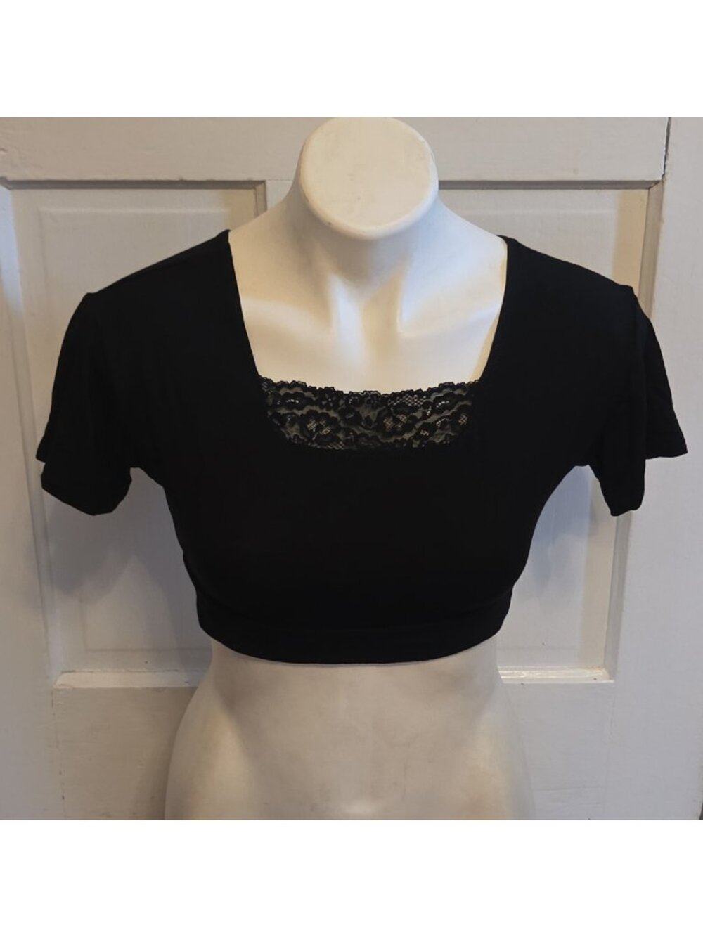 Large Halftee Layering Top Lace Trim Black Knit Short Sleeve